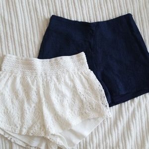 Bundle lacy shorts
